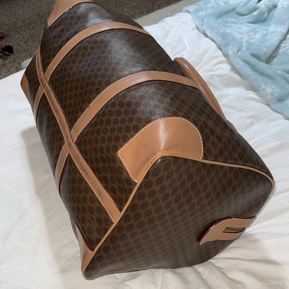 Celine travel bag with lock and keys. Very good condition - Picture 9 of 13